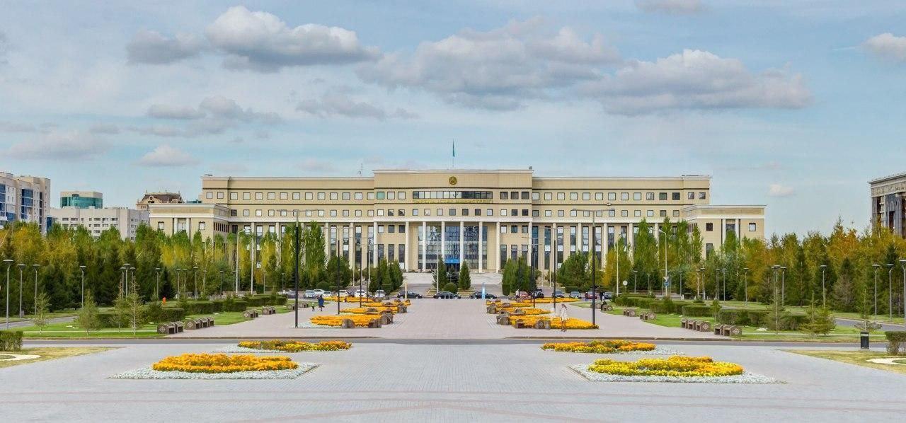 Для казахстанцев за границей доступны 5 новых услуг на eGov.kz